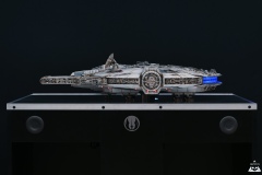 Millennium Falcon 1/43