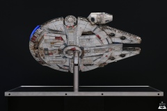 Millennium Falcon 1/43