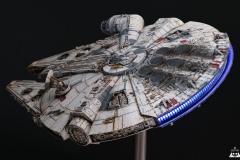 Millennium Falcon 1/43